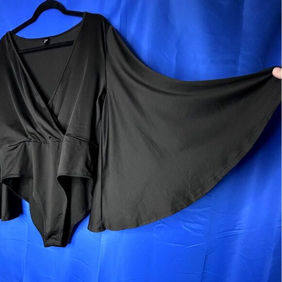 Women's Black Deep V-Neck Bodysuit Flare Sleeve 2XL Whimsygoth Fairygrunge Moody - Picture 4 of 8